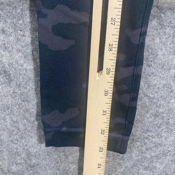 SPANX Camo Leggings Medium Green Black Seamless High Rise Shapewear - Picture 10 of 13